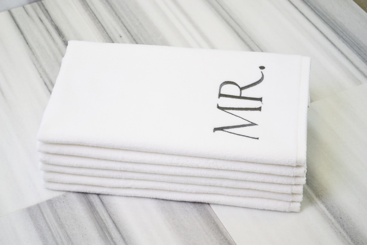 MONOGRAMHANDTOWEL_MR-23143414348